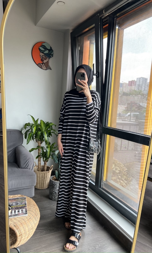 Çizgili giy çık elbise Siyah